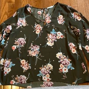 A flowing shirt from Lush